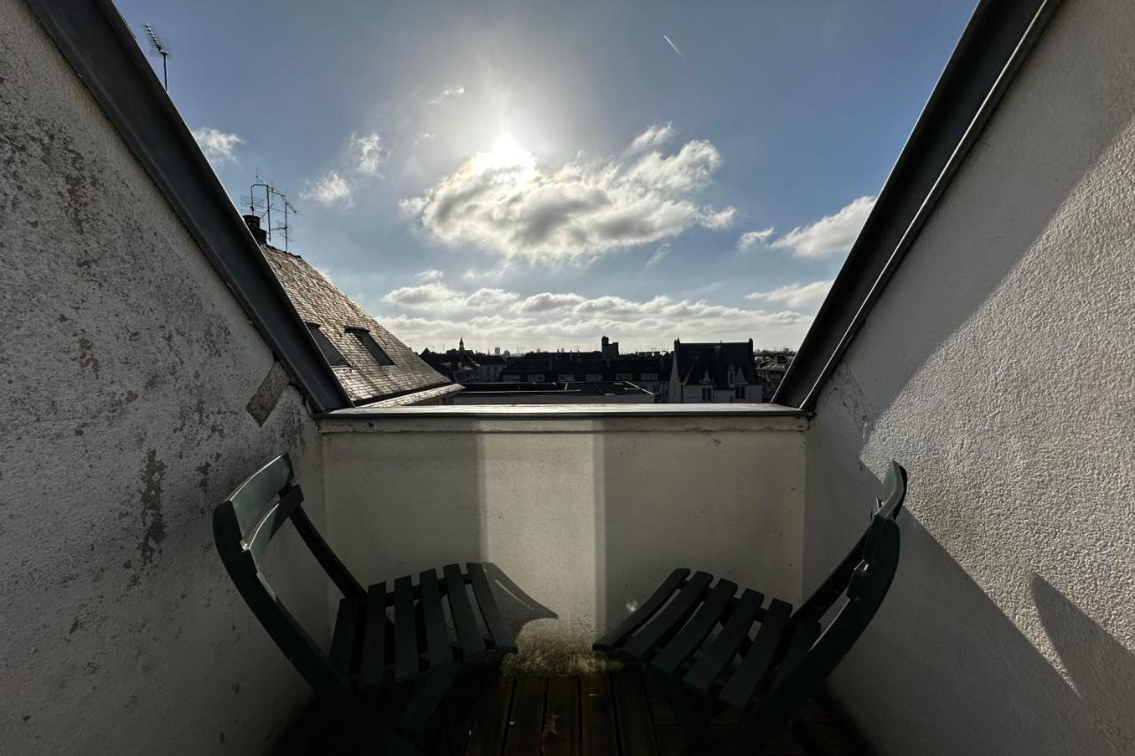 Beautiful Apartment With Terrace - Loire View トゥール エクステリア 写真